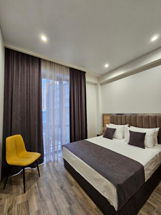 יירבאן Orion Aparthotel מראה חיצוני תמונה