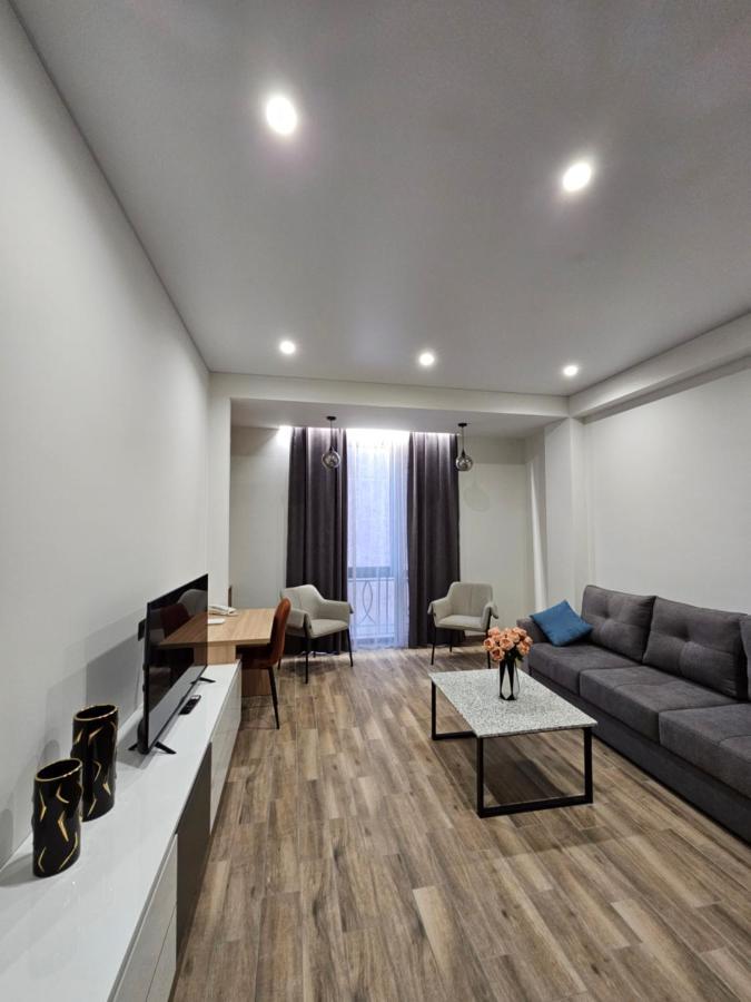 יירבאן Orion Aparthotel מראה חיצוני תמונה