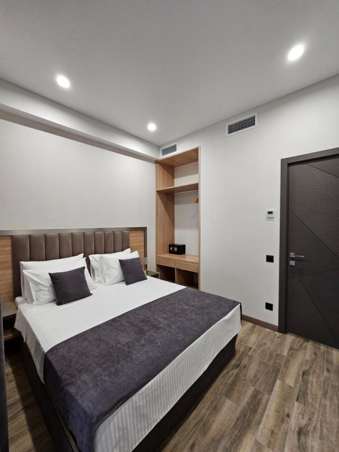 יירבאן Orion Aparthotel מראה חיצוני תמונה