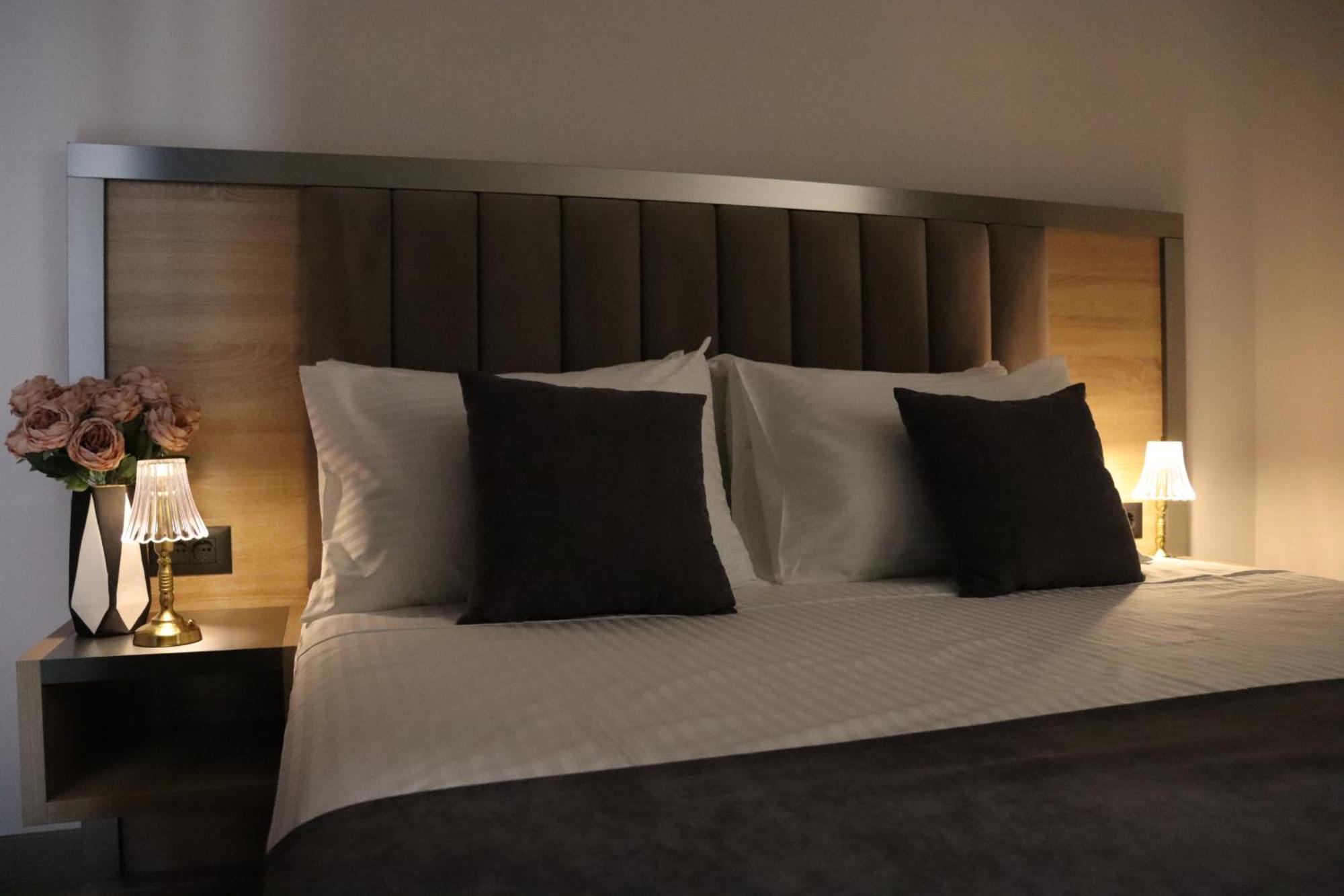 יירבאן Orion Aparthotel מראה חיצוני תמונה